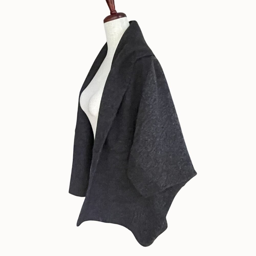 Vtg Saks Fifth Avenue Gray Origami Cocoon Open Front Fleece Wrap Jacket XS - Picture 8 of 16
